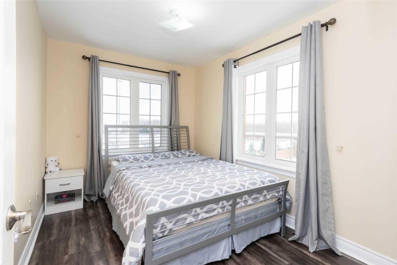 Jazzy Home Stay Mississauga Exterior photo